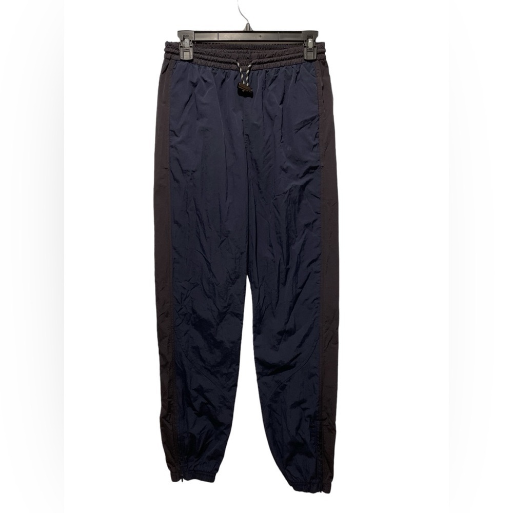 Lululemon Windbreaker Joggers  size 4